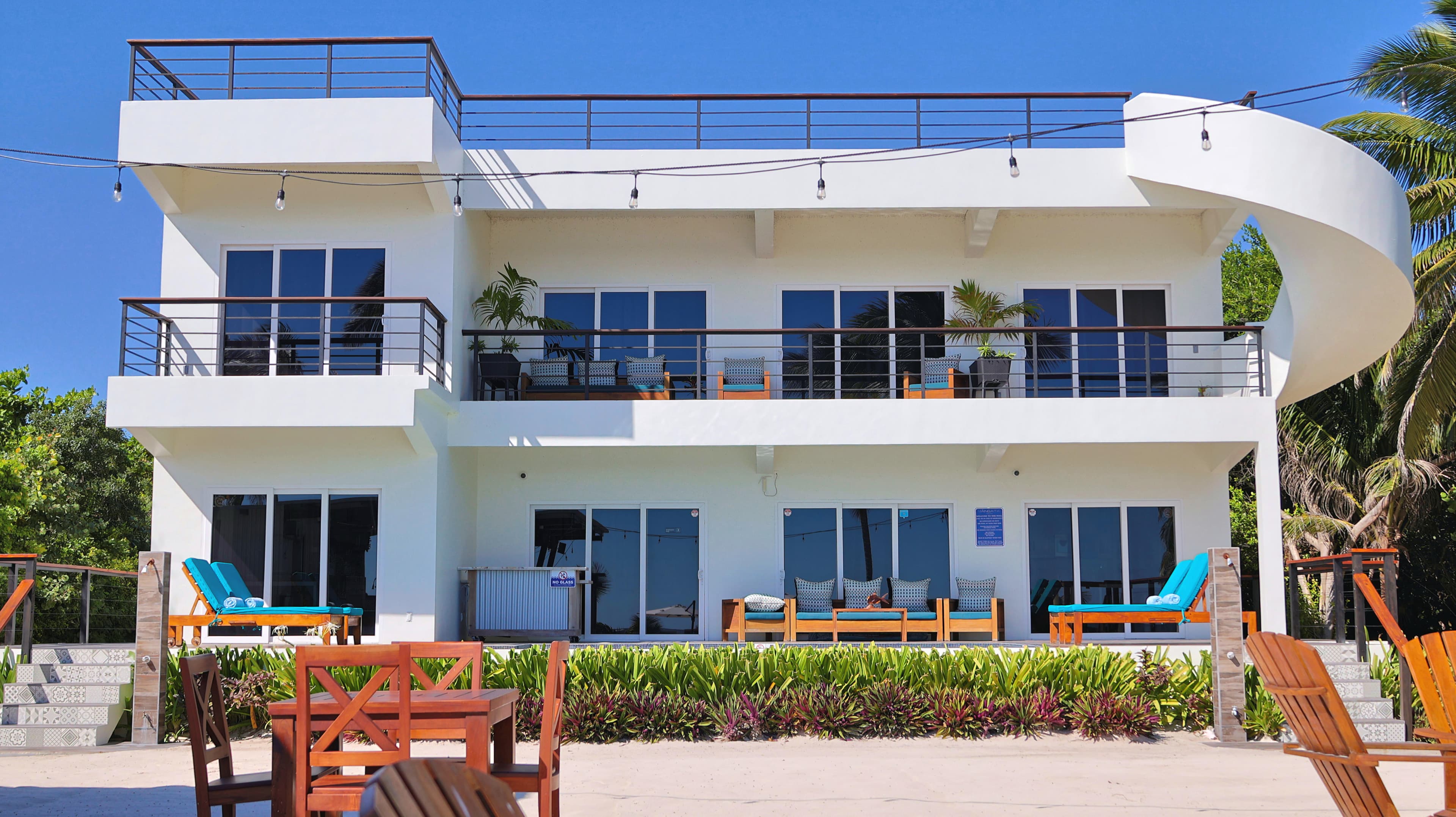 Front of the hotel where the villas are located